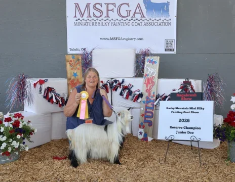 Hootnanny Acres Midget