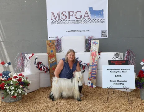 Hootnanny Acres Midget